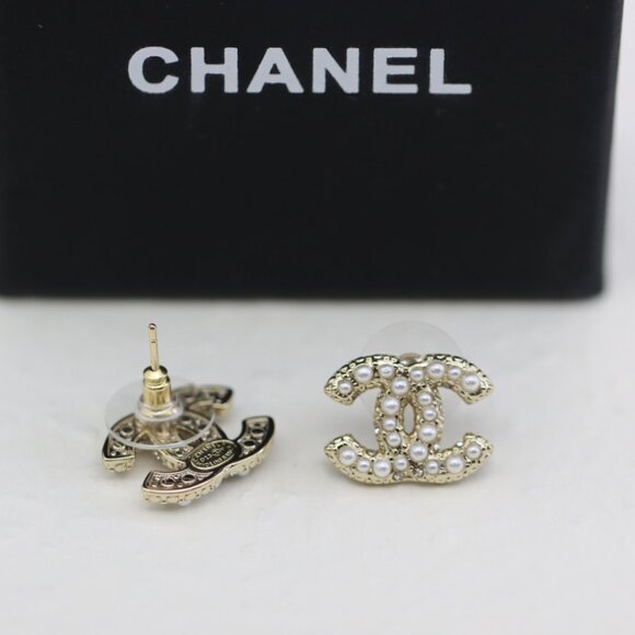 ✅ Chanel  earrings - Picture 3 of 5